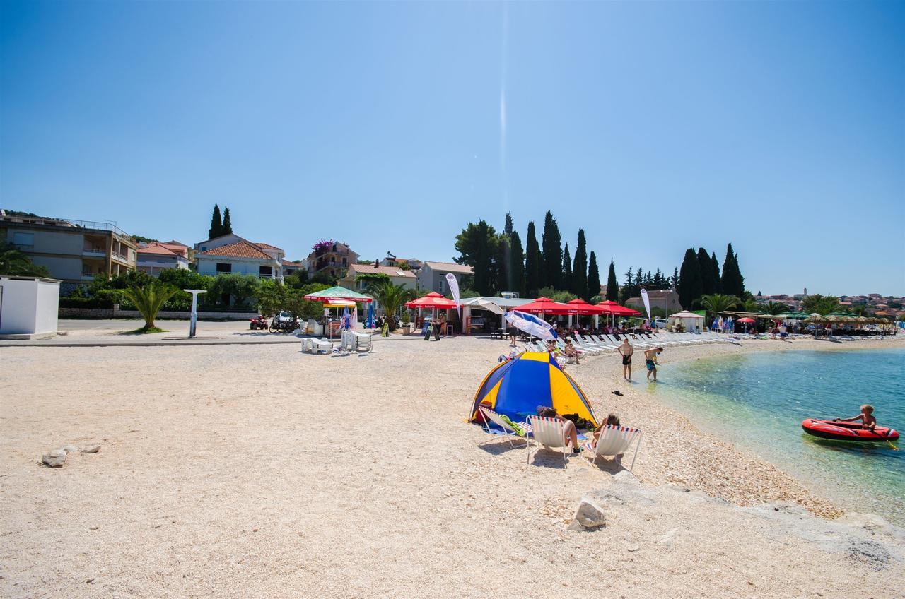 Apartments Maja Trogir Eksteriør bilde