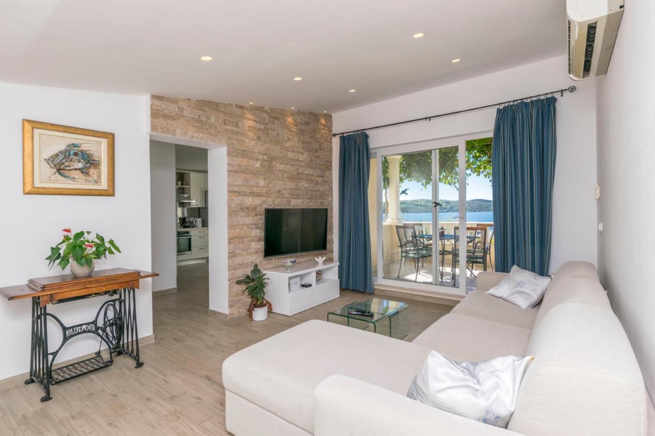 Apartments Maja Trogir Eksteriør bilde