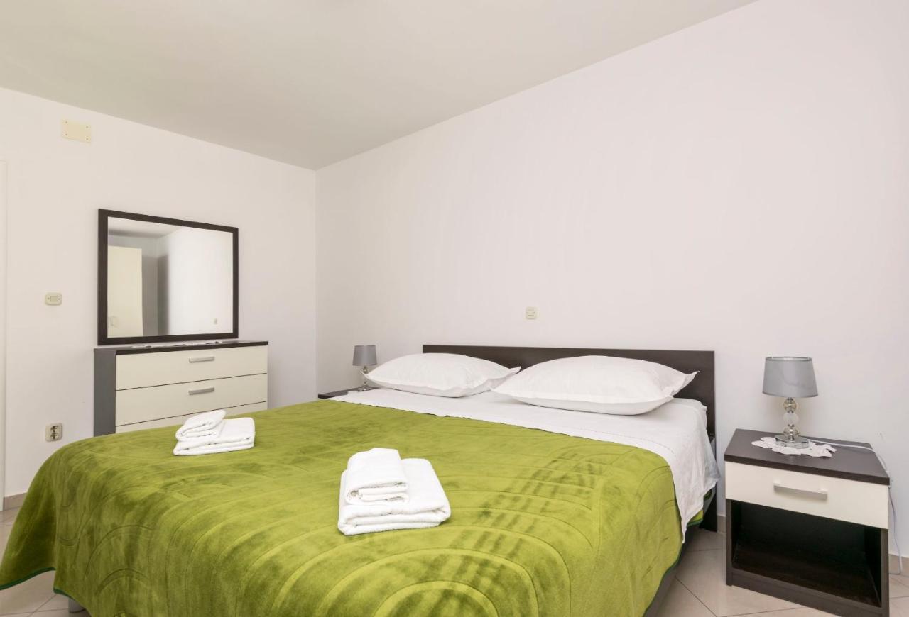 Apartments Maja Trogir Eksteriør bilde