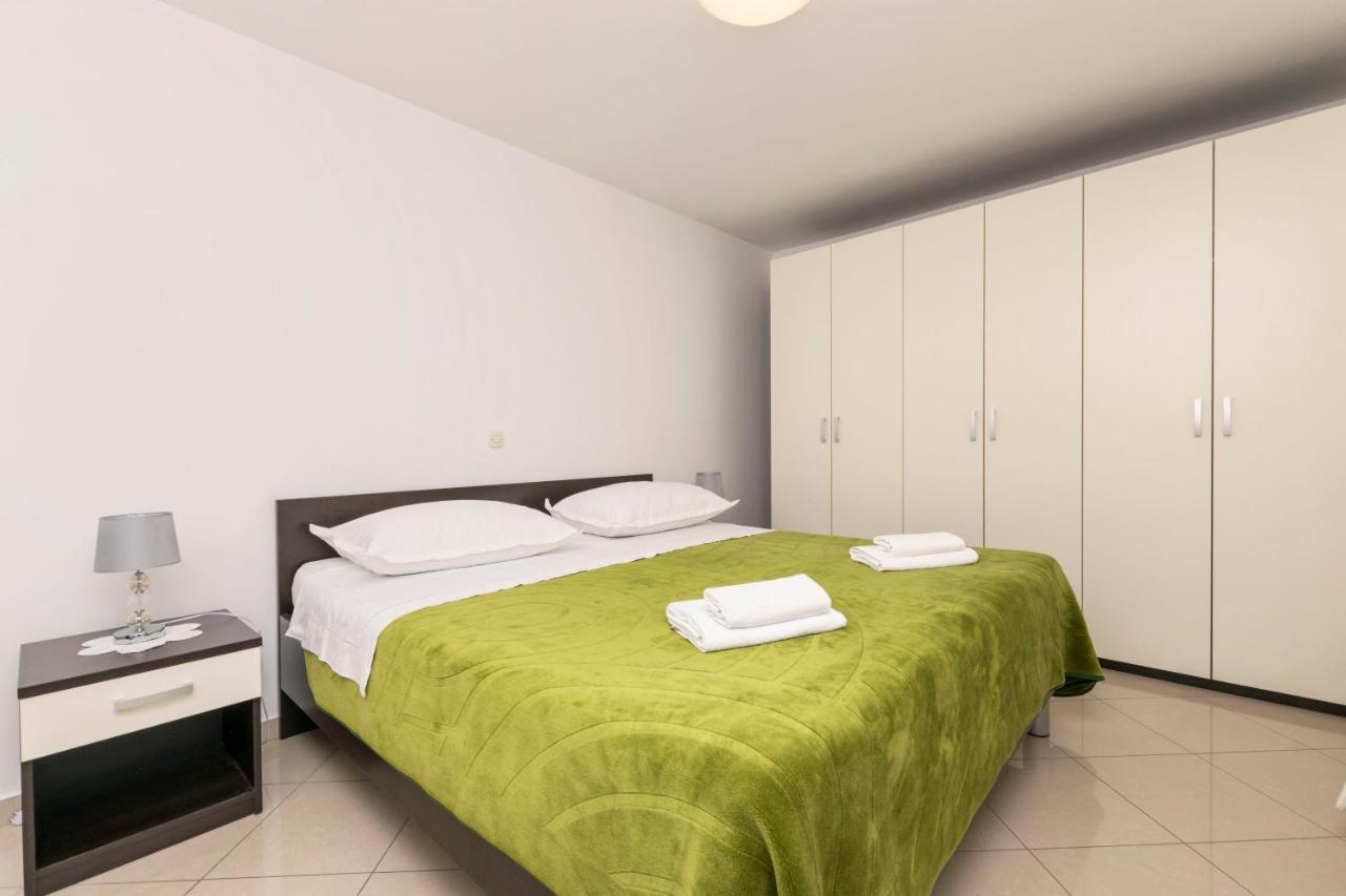 Apartments Maja Trogir Eksteriør bilde