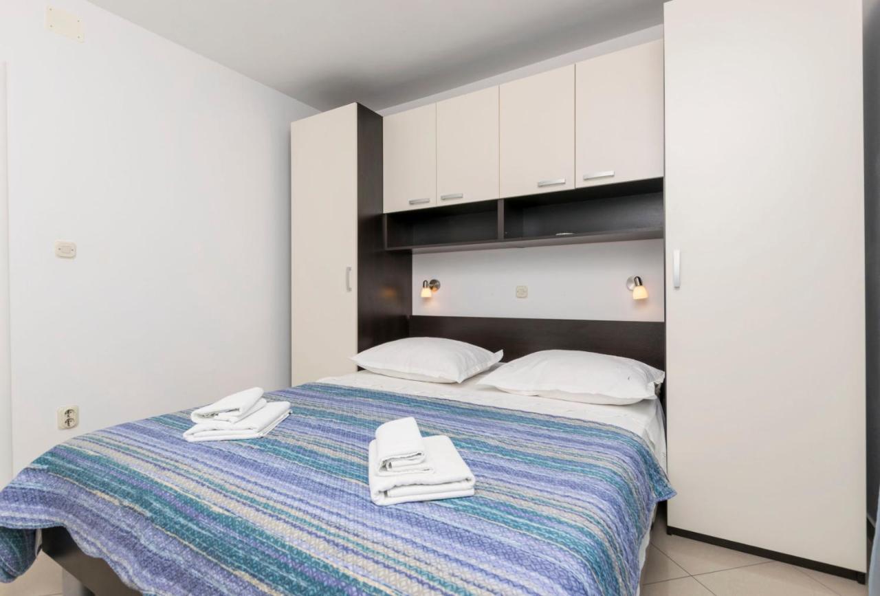 Apartments Maja Trogir Eksteriør bilde